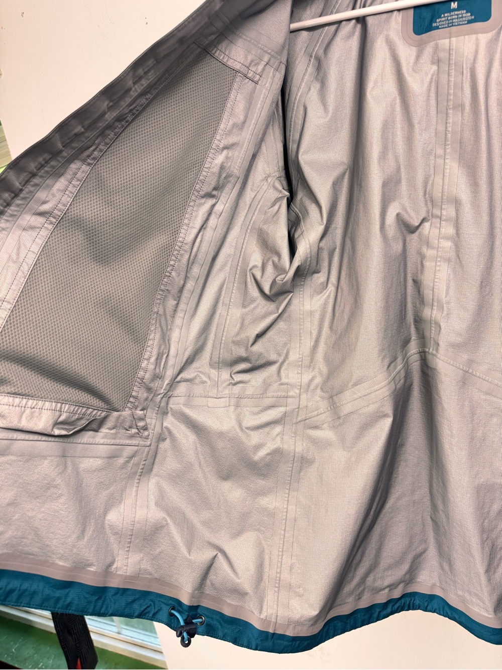 REI eVent Jacket Size Medium Teal Waterproof Hooded Rain Wind Outdoor Hiking - Picture 8 of 9
